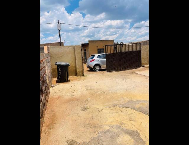 3 BEDROOM HOUSE FOR SALE IN RONDEBULT